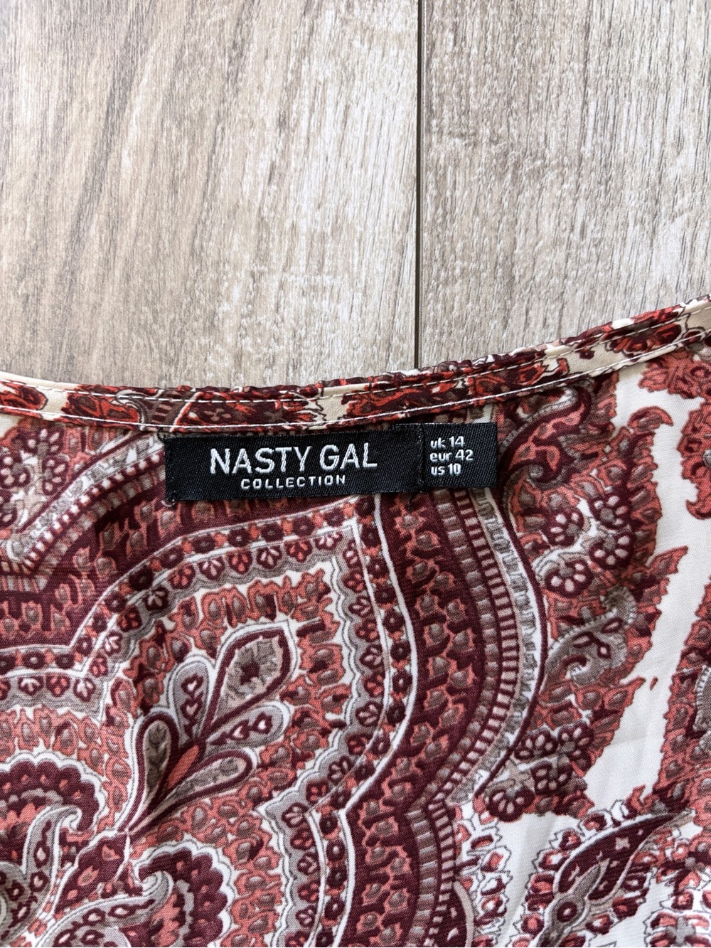 Nasty Gal Burgundy Paisley Tie Front Romper Western Boho Festival Womens Size 10 - Picture 9 of 16
